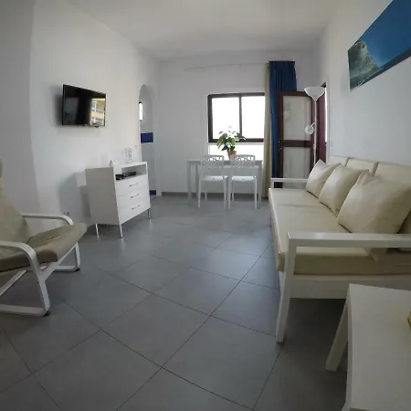 Juan Perez- * Las Palmas de Gran Canaria